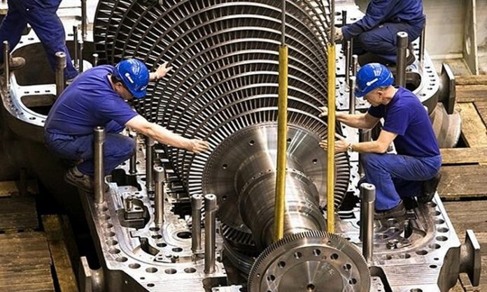 Bakım Mühendisi Kimdir Bakım Mühendisi Ne Kadar Kazanır Bakım mühendisi, endüstri ve üretim tesislerinde makinelerin, ekipmanların ve sistemlerin sorunsuz çalışmasını sağlayan, bakım süreçlerini planlayan ve yöneten profesyoneldir. Bir bakım mühendisi, üretim hatlarının durmaması ve verimliliğin yüksek tutulması için kritik rol oynar. İş güvenliği ve üretim sürekliliğini sağlamak bakımından, bu meslek hem teknik bilgi hem de organizasyon becerisi gerektirir. Konulu bir haber görseli.