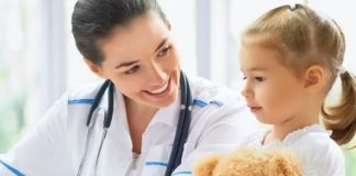 Çocuk sağlığı, her toplumun en öncelikli konularından biridir ve bu alanda görev yapan çocuk doktorları, çocukların fiziksel ve ruhsal gelişimlerini yakından takip eder. Bu meslek, yüksek sorumluluk, uzmanlık ve dikkat gerektirir. Çocuk doktorları, doğumdan ergenlik çağına kadar olan tüm dönemde çocukların sağlığını korumak, hastalıkları teşhis etmek ve tedavi uygulamakla görevlidir. Konulu bir haber görseli.