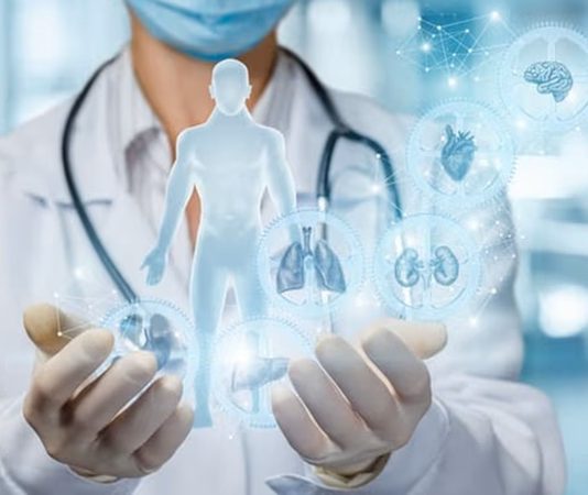Modern tıbbın en kritik dallarından biri olan iç hastalıkları uzmanı, hastaların genel sağlık durumlarını değerlendirir, kronik ve akut hastalıkların teşhis ve tedavisini yürütür. Bu meslek, hem hastaların yaşam kalitesini artırmak hem de ciddi sağlık sorunlarını önlemek için büyük önem taşır. Peki, iç hastalıkları uzmanı kimdir, ne iş yapar ve ne kadar kazanır? İşte detaylı bir inceleme. Konulu bir haber görseli.