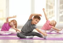 Spor dünyasında disiplin, esneklik ve koordinasyonun en önemli branşlarından biri olan jimnastik, hem çocuklar hem de yetişkinler için büyük faydalar sunar. Bu alanda bireyleri eğiten ve geliştiren jimnastik eğitmeni, sporcuların fiziksel ve zihinsel gelişiminde kritik bir rol oynar. Peki, jimnastik eğitmeni kimdir, ne iş yapar ve ne kadar kazanır? İşte detaylı bir inceleme. Konulu bir haber görseli.