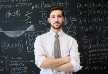 Eğitim sisteminin temel taşlarından biri olan matematik öğretmeni, öğrencilere matematik bilgisini kazandıran ve onların analitik düşünme yetilerini geliştiren önemli bir meslek grubudur. Matematik öğretmenleri, okullarda ve özel eğitim kurumlarında görev alarak ders planları hazırlar, öğrencileri sınavlara hazırlar ve matematiksel düşünme becerilerini artırmayı hedefler. Bu nedenle matematik öğretmeni, eğitim ve öğrenim sürecinin vazgeçilmez bir parçasıdır. Konulu bir haber görseli.