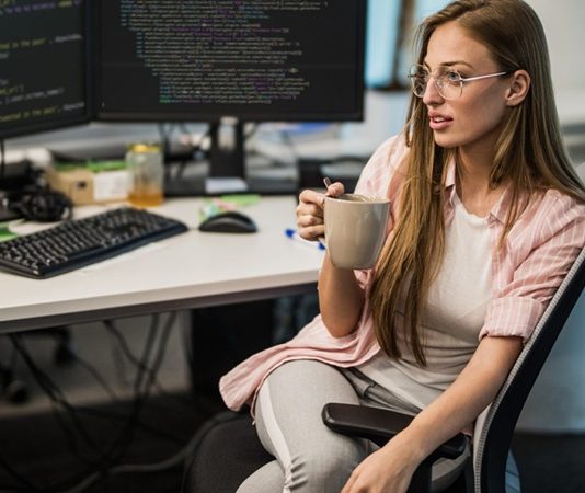 Programcı Kimdir? Programcı Ne Kadar Kazanır?