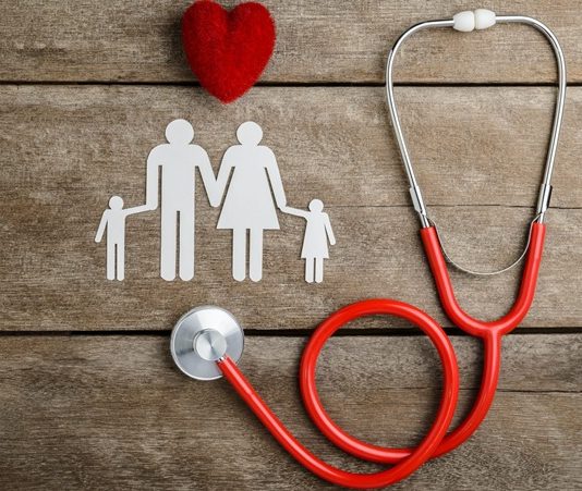 Sağlık sistemi içerisinde önemli bir yere sahip olan sağlık memuru, toplum sağlığını koruma ve geliştirme amacıyla çalışan profesyonellerden biridir. Bir sağlık memuru, bireylerin sağlık hizmetlerine erişimini kolaylaştırır, hastalıkların önlenmesine yönelik çalışmalar yapar ve sağlık alanında bilinçlendirme faaliyetlerinde bulunur. Günümüzde sağlık hizmetlerinin yaygınlaşmasıyla birlikte sağlık memuruna olan ihtiyaç da giderek artmaktadır. Konulu bir haber görseli.