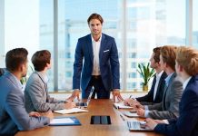 İş dünyasında verimli ve başarılı projelerin arkasında güçlü bir organizasyon ve etkili bir yönetim anlayışı bulunur. Bu noktada ekiplerin koordinasyonunu sağlayan ve yön veren kişi olan takım lideri, kurumlar için kritik bir rol üstlenir. Farklı sektörlerde görev alabilen takım liderleri, çalışanların performansını artırmak, hedeflere ulaşılmasını sağlamak ve iş süreçlerini düzenlemekle sorumludur. Bu yazıda takım lideri kimdir, ne iş yapar ve takım lideri ne kadar kazanır sorularına kapsamlı şekilde değinilecektir. Konulu bir haber görseli.