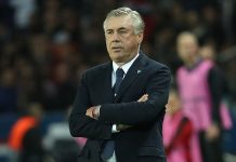 Teknik Direktör Kimdir? Teknik Direktör Ne Kadar Kazanır? Futbol dünyasında başarının arkasında büyük ölçüde teknik direktörler bulunur. Bir takımın saha içi performansından, oyuncu kadrosunun yönetimine kadar birçok konuda sorumluluk alan teknik direktörler, hem strateji hem de liderlik becerilerini etkin şekilde kullanmak zorundadır. Teknik direktör, sadece maç sırasında değil, sezon boyunca takımın performansını yükseltmek ve hedeflerine ulaşmasını sağlamakla yükümlüdür. Konulu bir haber görseli.