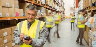 Üretim ve kalite kontrol süreçlerinde kritik bir rol oynayan ürün denetçisi, şirketlerin ürün kalitesini ve müşteri memnuniyetini sağlamak için çalışan profesyonellerdir. Ürün denetçisi kimdir sorusu, özellikle üretim ve kalite yönetimi alanında kariyer yapmak isteyenler tarafından merak edilmektedir. Bu pozisyon, ürünlerin standartlara uygunluğunu kontrol etmek, hatalı ürünleri belirlemek ve üretim süreçlerine geri bildirim sağlamak gibi önemli görevleri kapsar. Ayrıca, ürün denetçisi ne kadar kazanır konusu, çalışılan firma, sektör ve deneyime göre değişiklik gösterir. Konulu bir haber görseli.